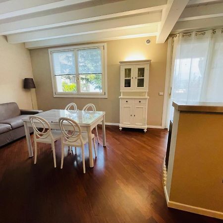 Desehouse Apartment Десенцано дел Гарда Екстериор снимка