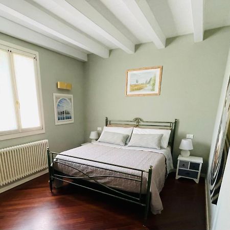 Desehouse Apartment Десенцано дел Гарда Екстериор снимка
