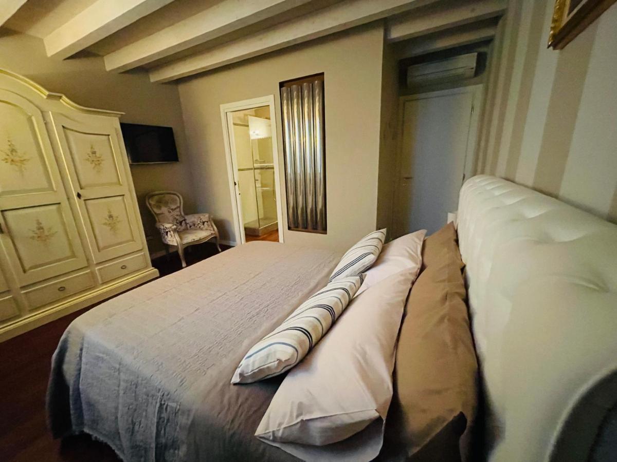 Desehouse Apartment Десенцано дел Гарда Екстериор снимка
