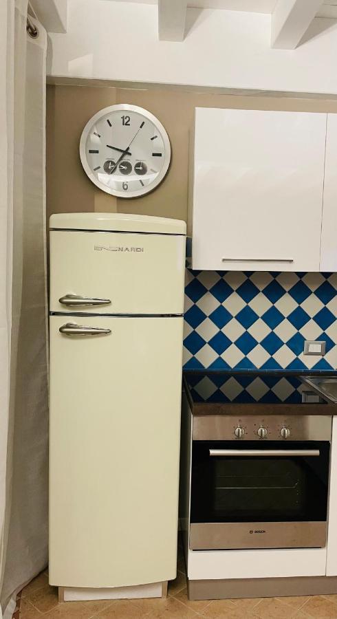 Desehouse Apartment Десенцано дел Гарда Екстериор снимка