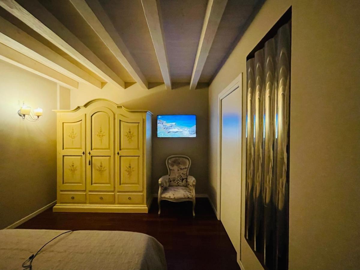 Desehouse Apartment Десенцано дел Гарда Екстериор снимка