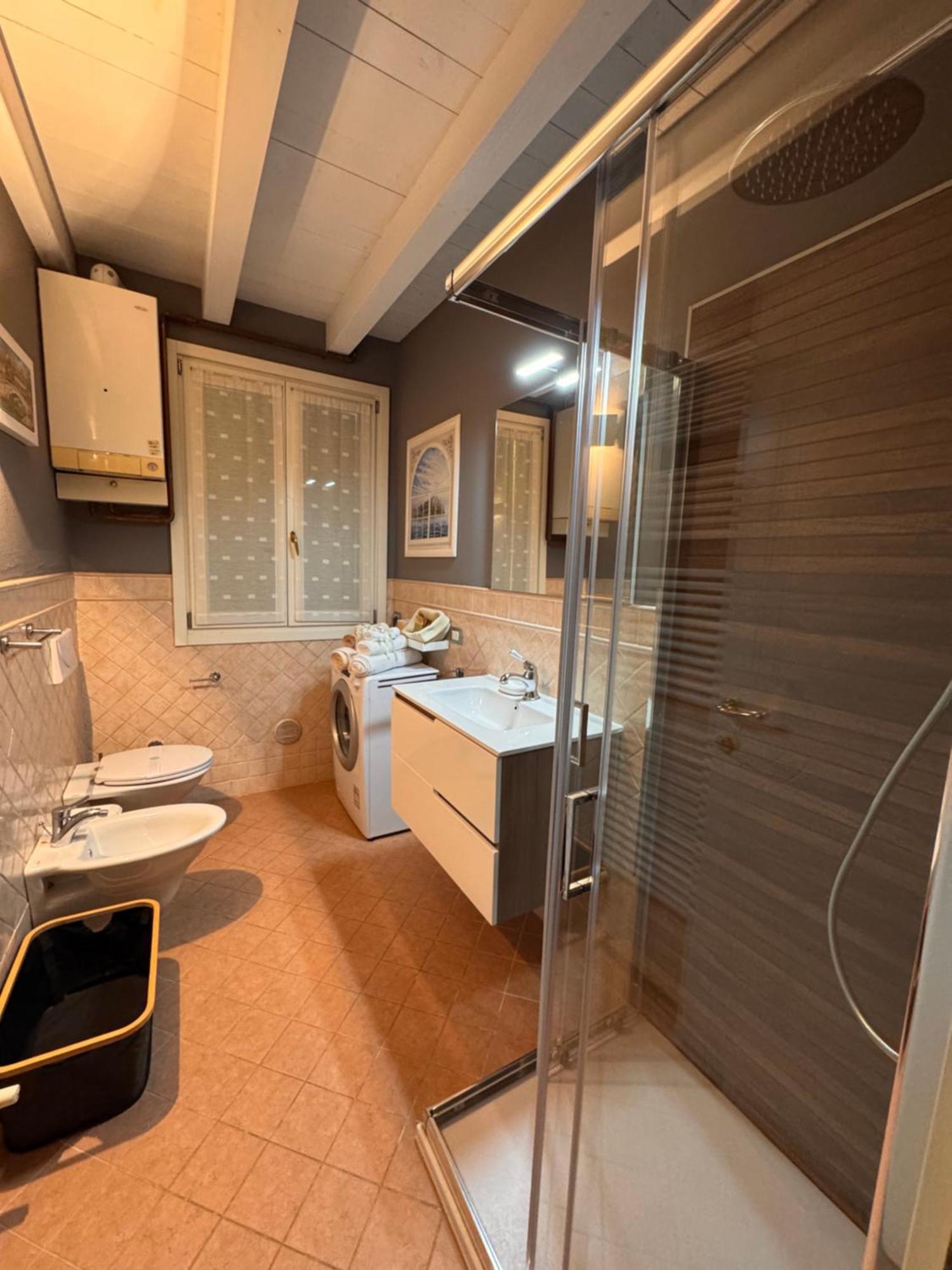 Desehouse Apartment Десенцано дел Гарда Екстериор снимка